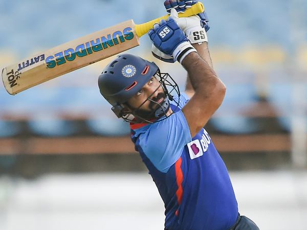 ಮೂರು ವರ್ಷಗಳ ನಂತರ ತಂಡಕ್ಕೆ ಮರಳಿದ ದಿನೇಶ್ ಕಾರ್ತಿಕ್