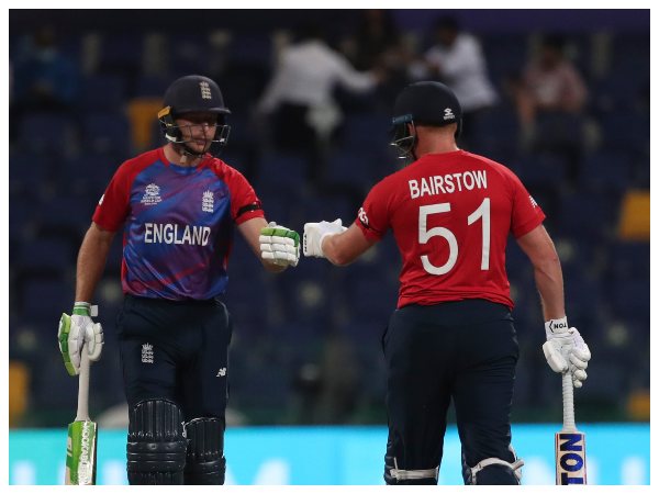 ಇಂಗ್ಲೆಂಡ್ ಆಡುವ ಬಳಗ 