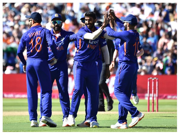 ಭಾರತ ಆಡುವ ಬಳಗ