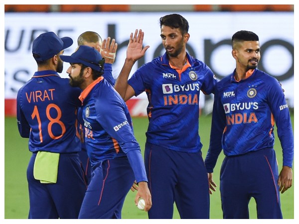 ಮೂರು ಪಂದ್ಯಗಳ ಏಕದಿನ ಸರಣಿ