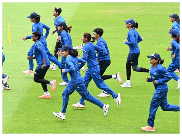 ಮಹಿಳಾ ಕ್ರಿಕೆಟ್, ಮಹಿಳಾ, ಬಾಕ್ಸಿಂಗ್ ಹಾಗೂ ಜಿಮ್ನಾಸ್ಟಿಕ್ಸ್ 