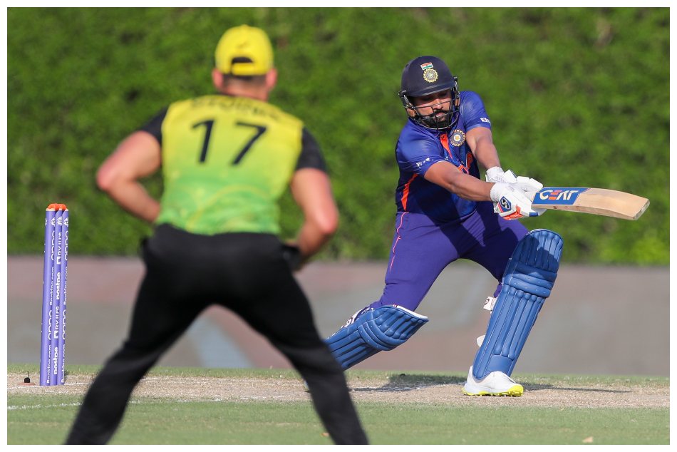 ಆಸ್ಟ್ರೇಲಿಯಾ ಮತ್ತು ದಕ್ಷಿಣ ಆಫ್ರಿಕಾ ವಿರುದ್ಧ ಸರಣಿ