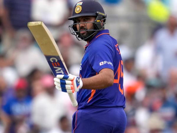 ಭಾರತಕ್ಕೆ ರೋಹಿತ್ ಶರ್ಮಾ, ಶಿಖರ್ ಧವನ್ ಬ್ಯಾಟಿಂಗ್ ಬಲ