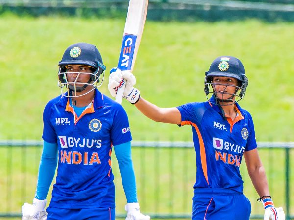 ನಾಯಕಿ ಹರ್ಮನ್ಪ್ರೀತ್ ಕೌರ್ 88 ಎಸೆತಗಳಲ್ಲಿ 75 ರನ್ ನಾಯಕಿ ಹರ್ಮನ್ಪ್ರೀತ್ ಕೌರ್ 88 ಎಸೆತಗಳಲ್ಲಿ 75 ರನ್