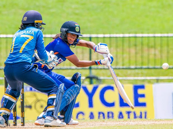 ಶ್ರೀಲಂಕಾ 47.3 ಓವರ್ಗಳಲ್ಲಿ 216ಕ್ಕೆ ಆಲೌಟ್ ಶ್ರೀಲಂಕಾ 47.3 ಓವರ್ಗಳಲ್ಲಿ 216ಕ್ಕೆ ಆಲೌಟ್