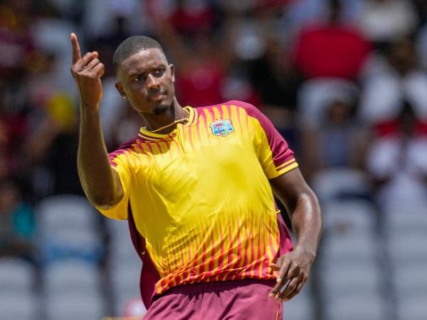 ವೆಸ್ಟ್ ಇಂಡೀಸ್ ನಿಗದಿತ 20 ಓವರ್‌ಗಳಲ್ಲಿ 122 ರನ್