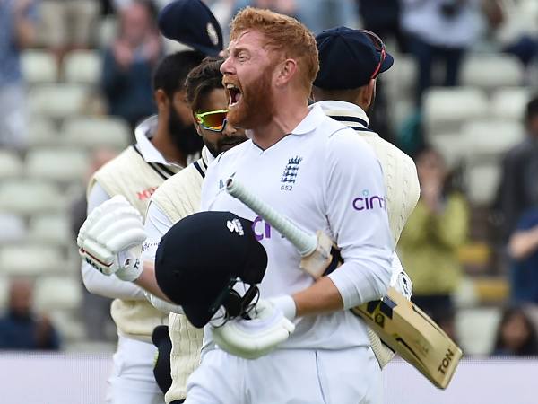 ಎರಡನೇ ಇನ್ನಿಂಗ್ಸ್‌ನಲ್ಲಿ 136 ರನ್‌ಗಳ ಸ್ಫೋಟಕ ಬ್ಯಾಟಿಂಗ್