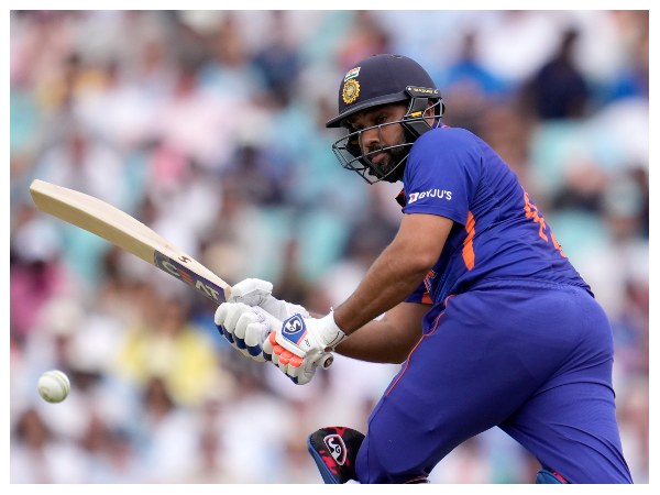 ಇಂಗ್ಲೆಂಡ್ ವಿರುದ್ಧ ಭರ್ಜರಿ ಬ್ಯಾಟಿಂಗ್