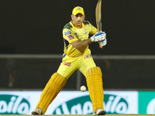 ಅಭಿಮಾನಿಗಳ ಸಮ್ಮುಖದಲ್ಲಿ ಕ್ರಿಕೆಟ್‌ಗೆ ವಿದಾಯ