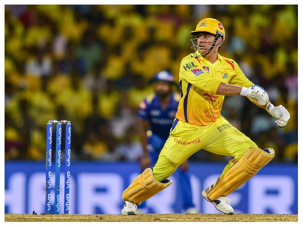 ಐಪಿಎಲ್‌ನಲ್ಲಿ ಮಿಂಚಿದ ಧೋನಿಯ ಡ್ಯಾಡ್ಸ್ ಆರ್ಮಿ