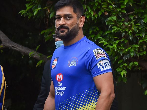 ಆಮ್ರಪಾಲಿ ಗ್ರೂಪ್‌ನ ಬ್ರಾಂಡ್ ಅಂಬಾಸಿಡರ್ ಆಗಿದ್ದ ಧೋನಿ