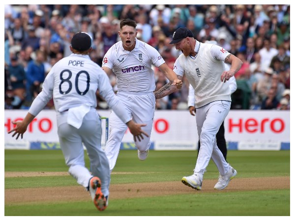 ಆಡುವ ಬಳಗ