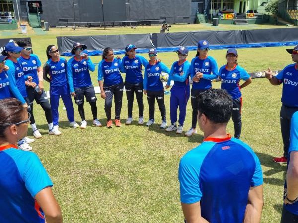 ಭಾರತ ಆಡುವ ಬಳಗ 