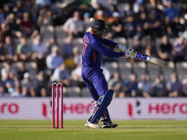 ಮೂರನೇ ಕ್ರಮಾಂಕದಲ್ಲಿ ಕಣಕ್ಕಿಳಿದು ಅಬ್ಬರಿಸಿದ ಹೂಡಾ 