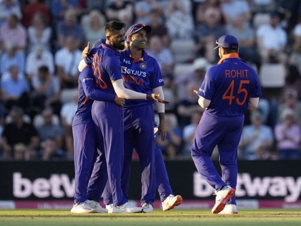 ನೇರಪ್ರಸಾರದ ಮಾಹಿತಿ