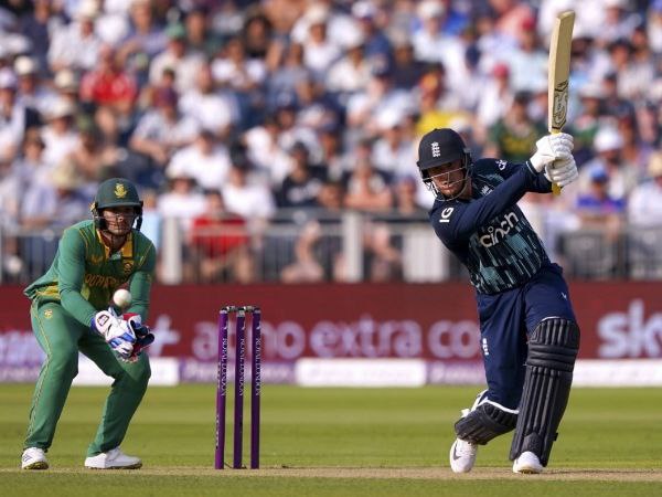 ದಕ್ಷಿಣ ಆಫ್ರಿಕಾ ಆಡುವ ಬಳಗ