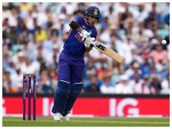 ಹೊಸ ಇತಿಹಾಸ ಬರೆದ ಶಿಖರ್ ಧವನ್