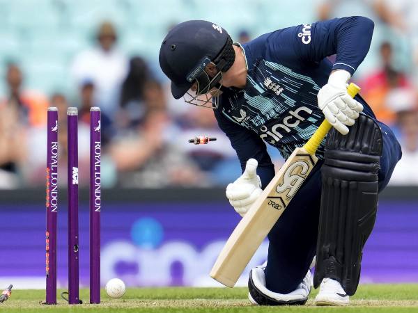 25.2 ಓವರ್‌ಗಳಲ್ಲಿ 110 ರನ್‌ಗಳಿಗೆ ಆಲೌಟ್