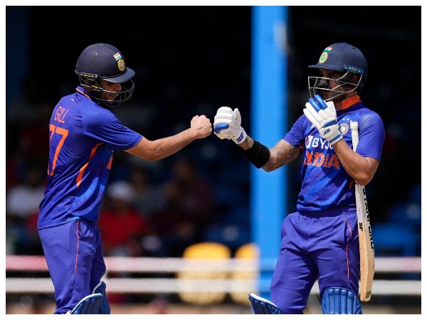 ಏಕದಿನ ಸರಣಿಯಲ್ಲಿ ಬ್ಯುಸಿಯಾಗಿದೆ ಭಾರತ ಹಾಗೂ ಪಾಕ್ ತಂಡಗಳು