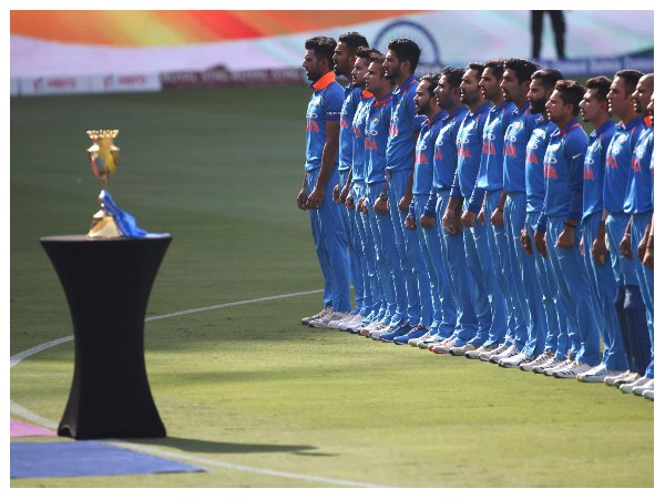 ಆತಿಥ್ಯಕ್ಕೆ ಬೇರೆ ಬೇರೆ ದೇಶಗಳು ಹಕ್ಕು ಹೊಂದಿದ್ದರೂ ಯುಎಇನಲ್ಲಿ ಆಯೋಜನೆ