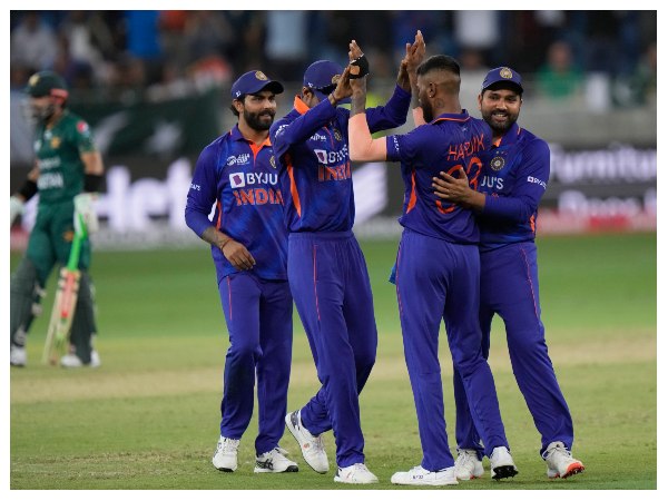 ಲಾಸ್ಟ್ ಓವರ್ ಥ್ರಿಲ್ಲರ್!