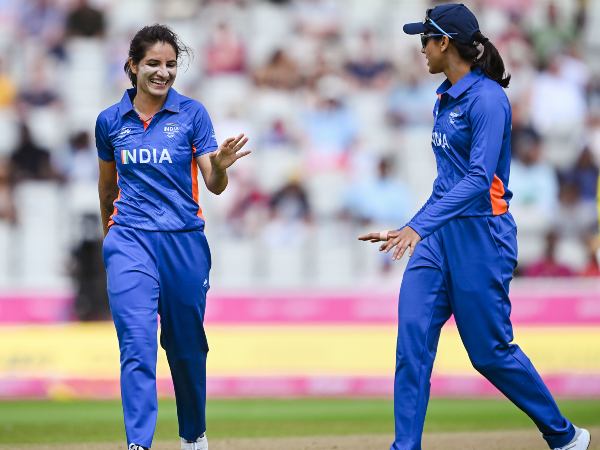 ಭಾರತ ಮತ್ತು ಆಸ್ಟ್ರೇಲಿಯ ತಂಡಗಳು