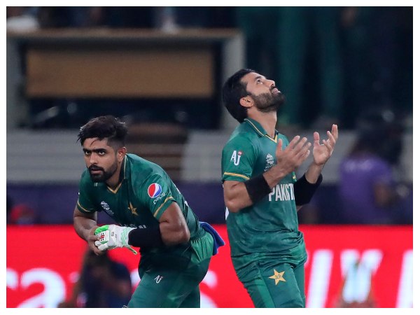 ಬಾಬರ್, ರಿಜ್ವಾನ್ ಮೇಲೆ ಅವಲಂಬಿತವಾಗಿದೆ ಪಾಕ್ ಬಾಬರ್, ರಿಜ್ವಾನ್ ಮೇಲೆ ಅವಲಂಬಿತವಾಗಿದೆ ಪಾಕ್