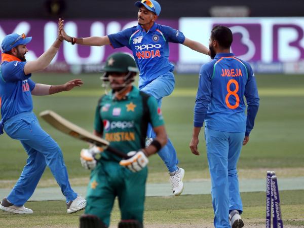 ಭಾರತ ಮತ್ತು ಪಾಕಿಸ್ತಾನ ಪೂರ್ಣ ತಂಡಗಳು 