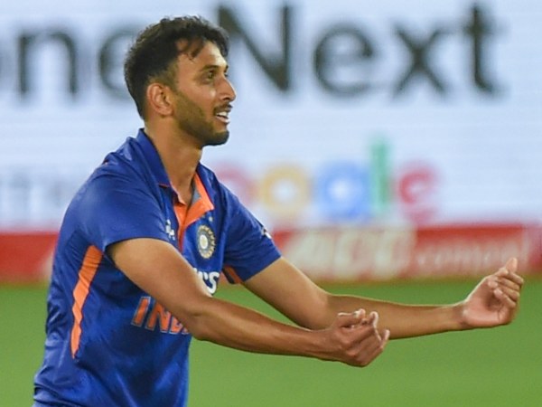 ಮೊದಲ ಪಂದ್ಯದಲ್ಲಿ 8 ಓವರ್‌ಗಳಲ್ಲಿ 3 ವಿಕೆಟ್‌ ಗಳಿಸಿದ್ದ ಪ್ರಸಿದ್ಧ್ ಕೃಷ್ಣ