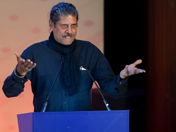 ಸುನಿಲ್ ಗವಾಸ್ಕರ್ 92, ದಿಲೀಪ್ ವೆಂಗ್‌ಸರ್ಕರ್ 50 ರನ್‌