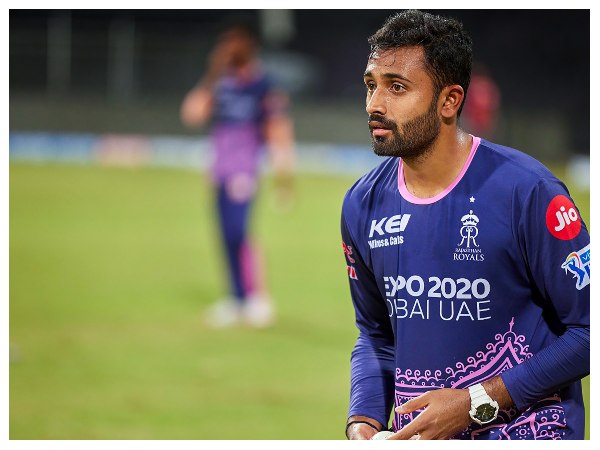 ಲೆಗ್ ಸ್ಪಿನ್ನರ್ ಶ್ರೇಯಸ್ ಗೋಪಾಲ್