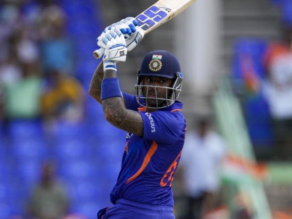 ನಂಬರ್ 1 ಆಗುವ ಅವಕಾಶ ತಪ್ಪಿಸಿಕೊಂಡ ಸೂರ್ಯಕುಮಾರ್ ಯಾದವ್ 