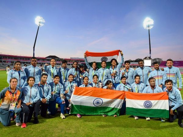 ಕಾಮನ್ ವೆಲ್ತ್ ಕ್ರೀಡಾಕೂಟಕ್ಕೆ ಪ್ರಕಟವಾಗಿದ್ದ ಭಾರತ ವನಿತೆಯರ ಕ್ರಿಕೆಟ್ ತಂಡ 