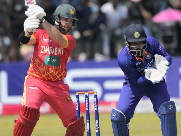 ಜಿಂಬಾಬ್ವೆ ಇನ್ನಿಂಗ್ಸ್ 