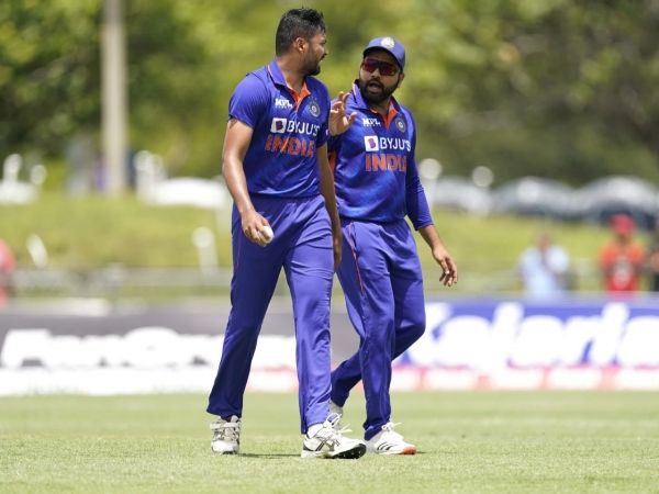 ಚಿತ್ರದಲ್ಲಿರುವ ಹನ್ನೊಂದು ಆಟಗಾರರು ಯಾರು?