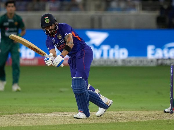 ವಿರಾಟ್ ಕೊಹ್ಲಿ ಮತ್ತು ಸೂರ್ಯಕುಮಾರ್ ಯಾದವ್ 