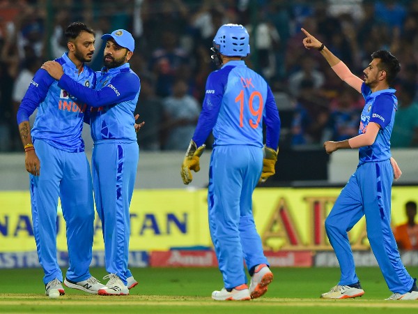 ಬೌಲರ್‌ಗಳ ನಡುವೆಯೂ ಬದಲಾವಣೆ 