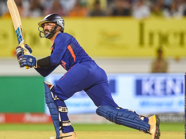  ದಿನೇಶ್ ಕಾರ್ತಿಕ್ ಯಾಕೆ ಅವಕಾಶ ಕೊಡ್ತಿಲ್ಲ