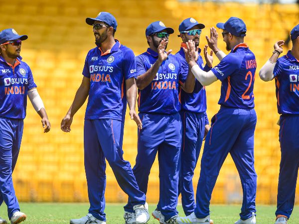 47ನೇ ಓವರ್‌ನಲ್ಲಿ ಹ್ಯಾಟ್ರಿಕ್ ಸಾಧನೆ