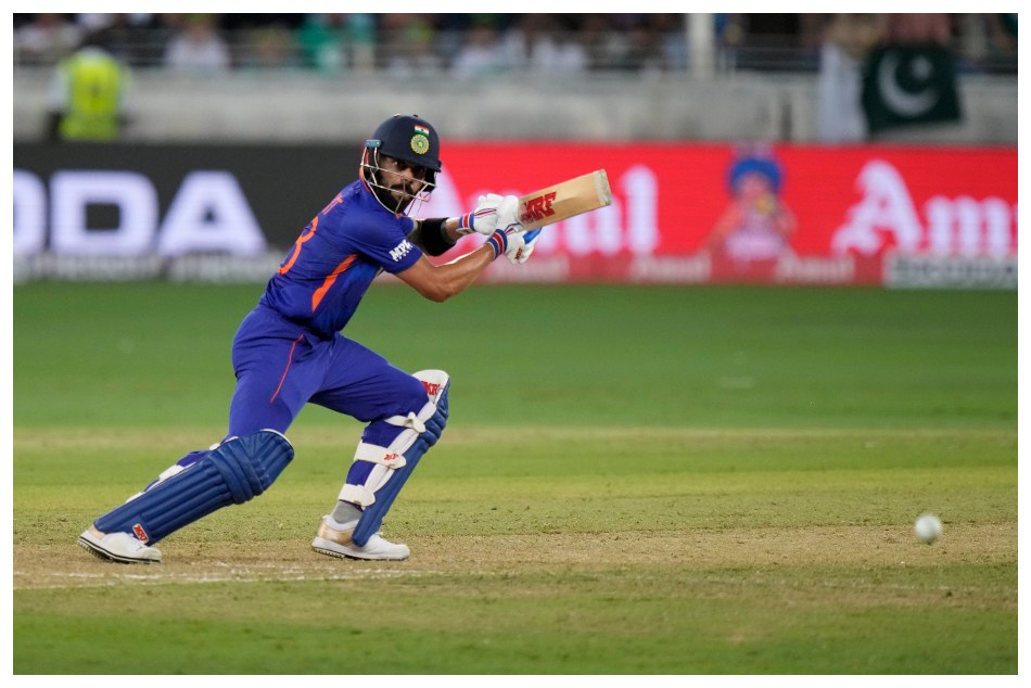 ವಿರಾಟ್ ಕೊಹ್ಲಿ ಸ್ವೀಪ್ ಶಾಟ್ ಉದಾಹರಣೆ ನೀಡಿದ ರೋಹಿತ್ 