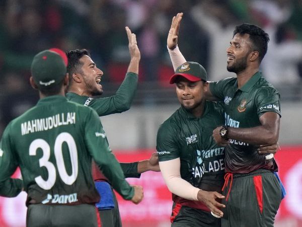 ಪ್ರಥಮ ಆವೃತ್ತಿಯಲ್ಲಿ ಕಣಕ್ಕಿಳಿದಿರಲಿಲ್ಲ ಬಾಂಗ್ಲಾ 