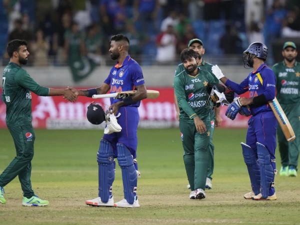 ಭಾನುವಾರ ಭಾರತ ಮತ್ತು ಪಾಕ್ ಮುಖಾಮುಖಿ