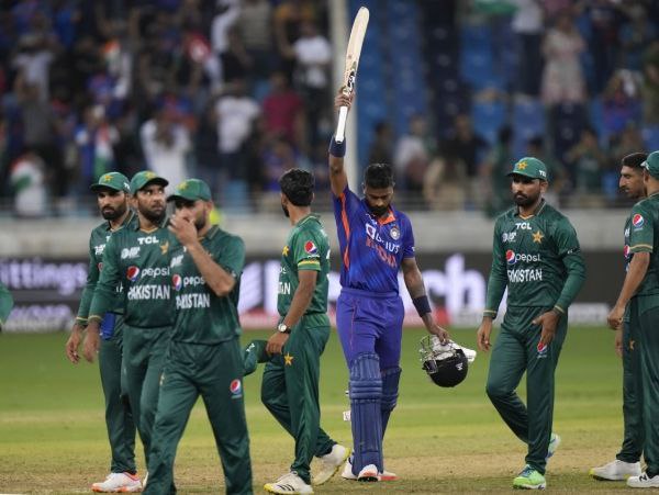 ಭಾರತ ಮತ್ತು ಪಾಕಿಸ್ತಾನ ಸ್ಕ್ವಾಡ್ 