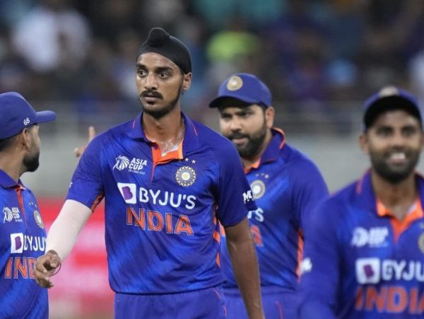 ರೋಹಿತ್ ನಡೆಗೆ ಮಿಶ್ರ ಪ್ರತಿಕ್ರಿಯೆ 