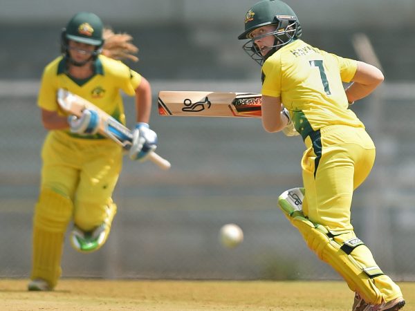 ರಾಚೆಲ್ ಹೇನ್ಸ್ ಎಲ್ಲಾ ಸ್ವರೂಪಗಳಲ್ಲಿ ಸುಮಾರು 4000 ರನ್