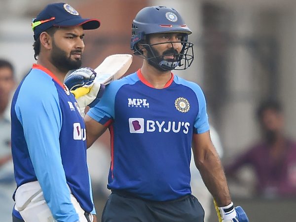 ಪಂತ್‌ಗಿಂತ ದಿನೇಶ್ ಕಾರ್ತಿಕ್‌ಗೆ ಆದ್ಯತೆ