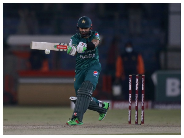 ಮೂರು ಪಂದ್ಯಗಳಲ್ಲಿ ಎರಡು ಅರ್ಧ ಶತಕ