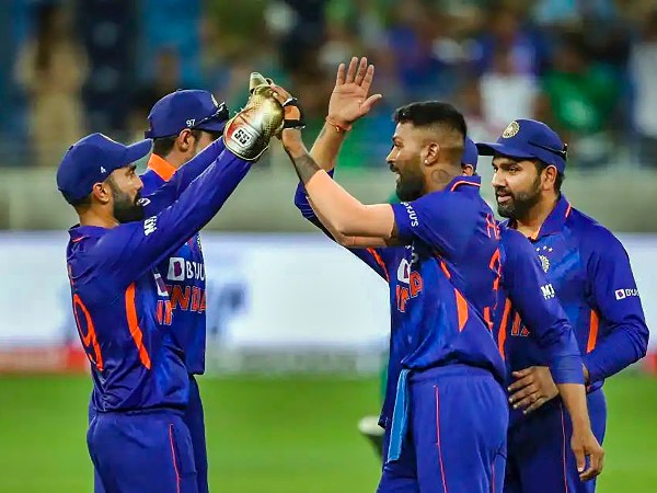  ಡಿಕೆ ಆಡಿಸದ ಬಗ್ಗೆ ರೋಹಿತ್ ಶರ್ಮಾ ಪ್ರತಿಕ್ರಿಯೆ