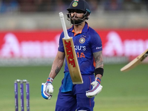 ಮೂರನೇ ಕ್ರಮಾಂಕದಲ್ಲಿ ವಿರಾಟ್ ಕೊಹ್ಲಿ (0) 