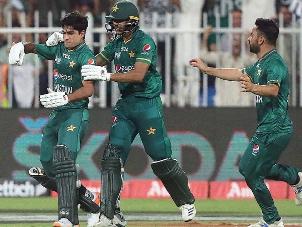  ಬೌಲರ್‌ಗಳಿಗೆ ಬ್ಯಾಟಿಂಗ್ ಮಾಡಲು ಉತ್ತೇಜನ 